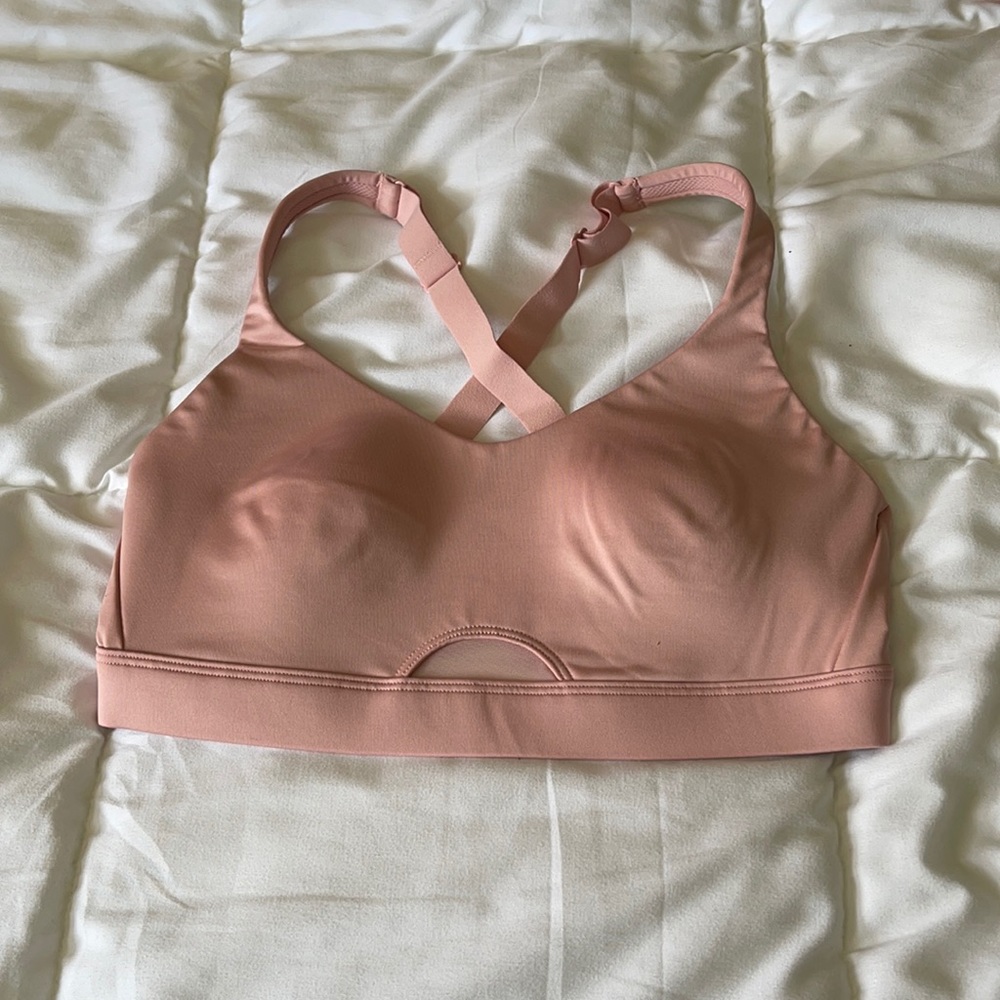 VICTORIA’S SECRET SPORT pale pink sports bra
